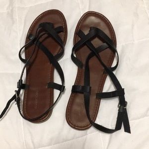 Maurice’s sandals